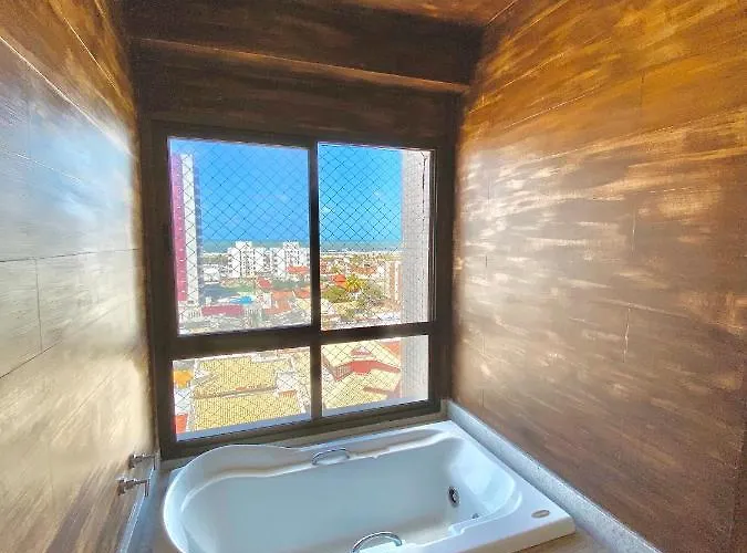 Duplex Com Hidromassagem Total De 02 Quartos E Vista Mar